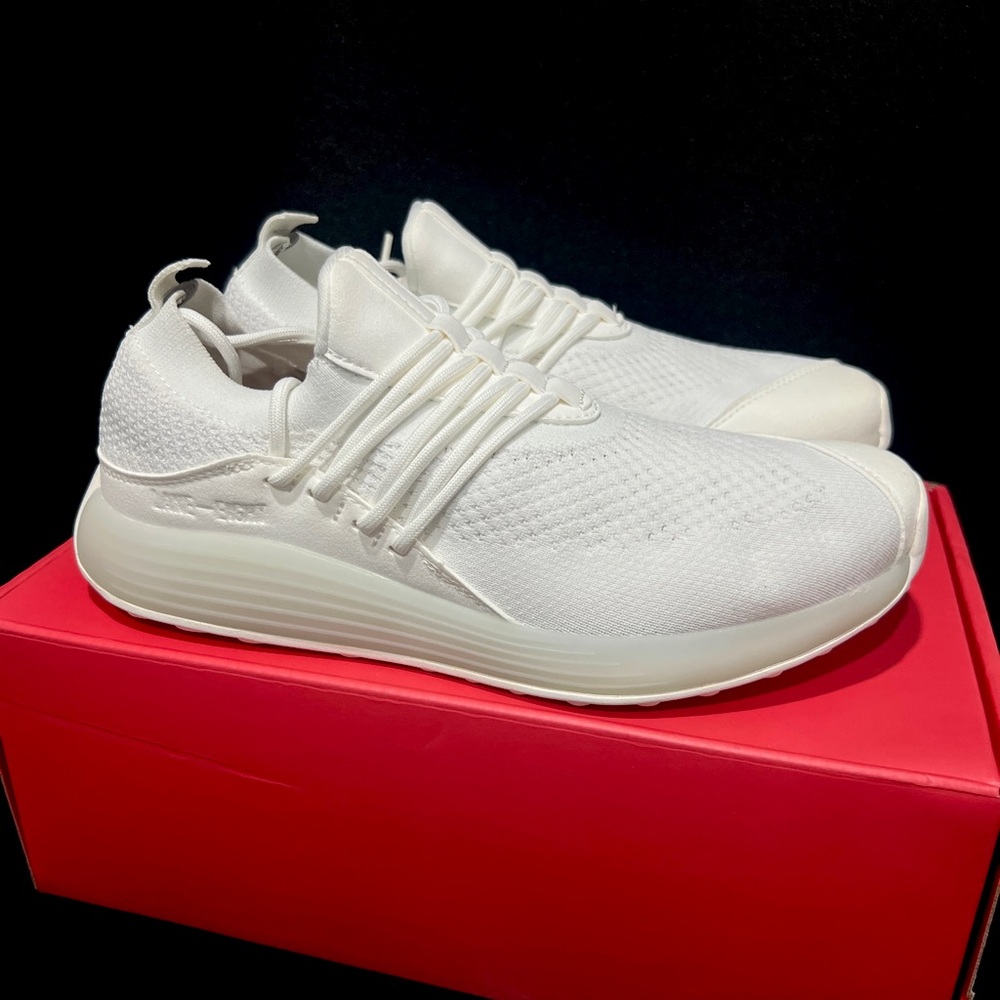 Lane Eight running shoes 9 white